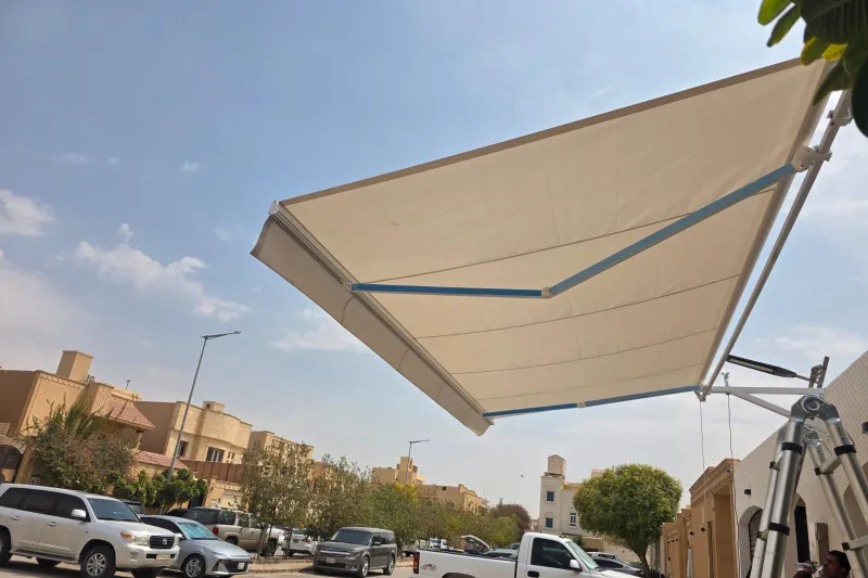 مظلات كهربائية من أعمال ركن الظل في الرياض