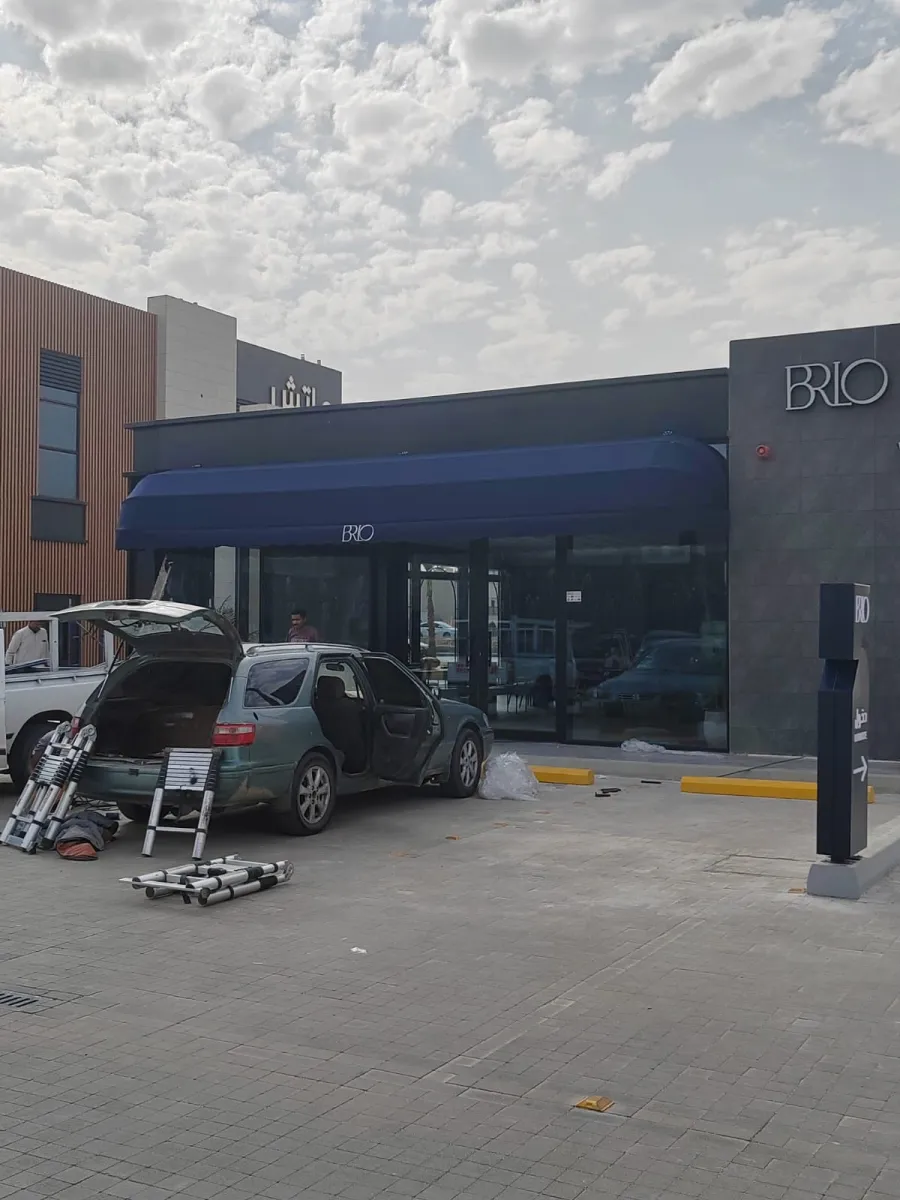 مظلات كافيهات ومطاعم من أعمال ركن الظل في الرياض — صورة ٣